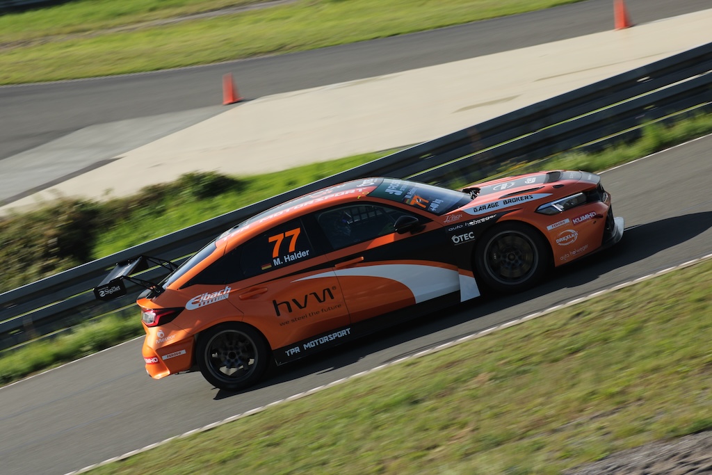 Mike Halder i Honda Civic FL5
(Foto: Motorsporten.dk)